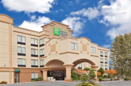 Holiday Inn Express & Suites TACOMA by IHG