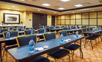 Holiday Inn Express & Suites Columbia-Fort Jackson