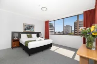 The Astor Apartments Hotel a Spring Hill