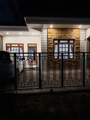 AINUN VILLA DIENG Hotels near Dwarawati Temple