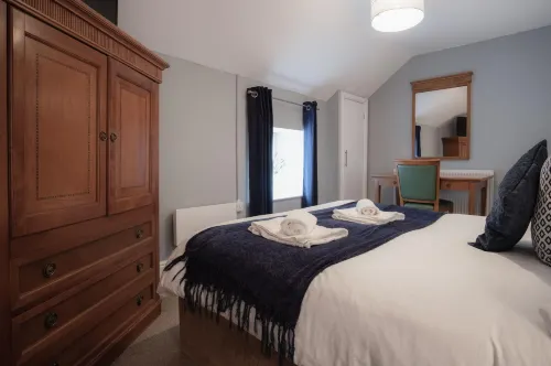 Fletcher Coach House - 3 Bedroom Cottage - Pendine - Villas