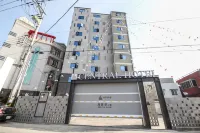 Central Hotel