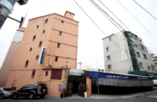ชองนยางนี ดงบู โมเทล โรงแรมใกล้สถานีเฮอกี