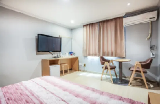 Gangneung Tower Motel โรงแรมใน