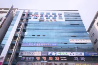 Changwon Sangnam-Dong Totos