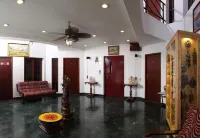 Executive Inn - A Boutique Hotel