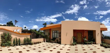 Orange Homestay, Shillong
