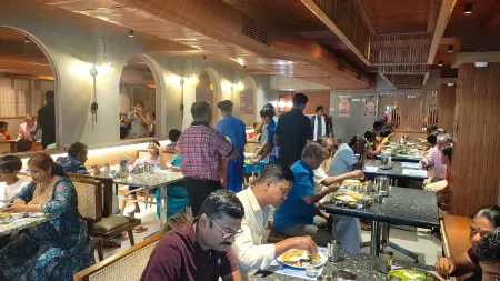 Hotel Deepam Отели рядом со станцией Tiruchirappalli Railway Station