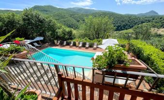 Spoleto Country Park Sleeps 28 with Activities Area, Kiddies Area, Pool, Games