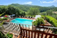 Spoleto Country Park Sleeps 28 with Activities Area, Kiddies Area, Pool, Games