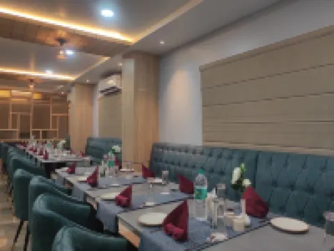 Hotel Kingdom Palace โรงแรมในจอร์ฮัต