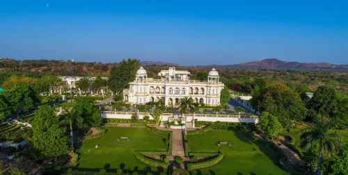 Balaram Palace Resort - breakfast