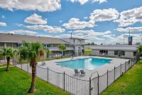 Studio 6 Rosenberg, TX - piscina