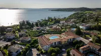 Le Terrazze Sul Lago Hotel & Residence Các khách sạn ở Padenghe sul Garda