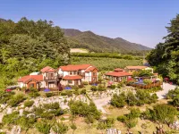 Bonghwa Solbaram Pensyeon Hotels in Bonghwa