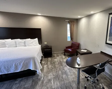 Red Roof Inn Hayward Hotels in Hayward