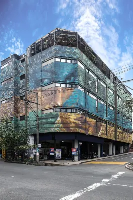 GALLERY HOTEL