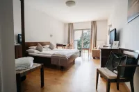 Hotel Staribacher Südsteiermark فنادق في Oberhaag