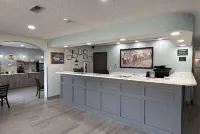 Super 8 by Wyndham Green Bay I-43 Bus. Park