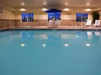 Country Inn & Suites by Radisson, Minot, ND - Pool