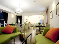 Hotel Alibi - breakfast