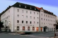 B&B HOTEL Linz City-Ost Hotel in zona Software Quality Lab GmbH Linz