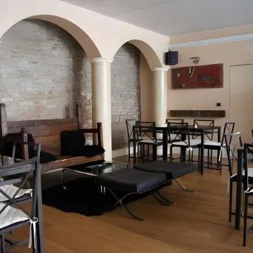 Avanguardia Art Club Отели в г. Феррара