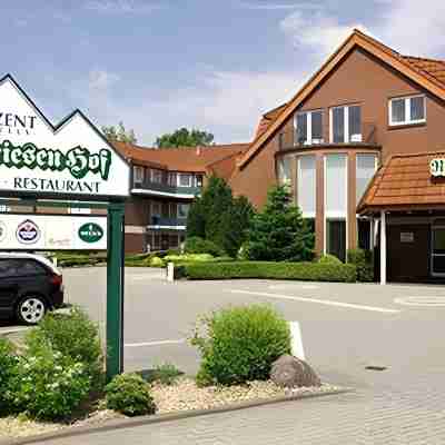 Hotel Ostfriesen Hof Hotel Exterior