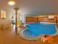 Erlebnishotel Fendels - พร้อมWifi