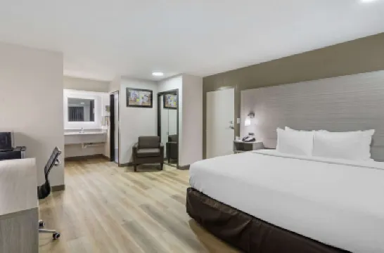 Econo Lodge Augusta, Downtown Hotels near Augusta Convention Center
