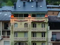 Apartamentos Pessets Adelaida