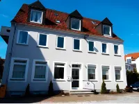 Wertschätzer III - Paulinenstr Hotel dekat Historische Altstadt