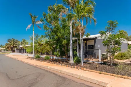 Econo Lodge Karratha Отели в г. Милларс Уэлл