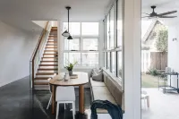 Rubus Blue, Berry - by Linnaeus Collection Hotels in Berry