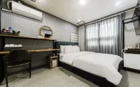 The Sharp Hotel Hoteles en Changwon-si