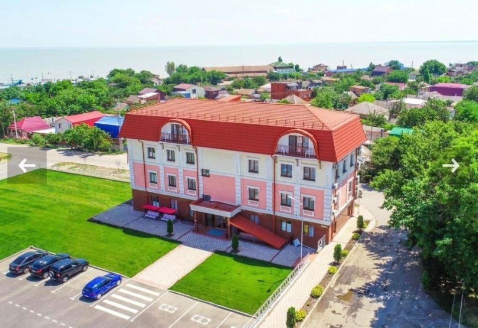 hotel overview picture