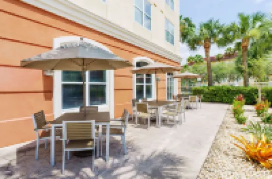 Country Inn & Suites by Radisson, Orlando Airport, FL