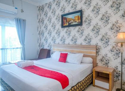 RedDoorz Near Hermes Place Polonia Medan