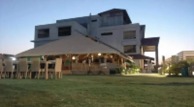 7 Seasons Resort & Spa