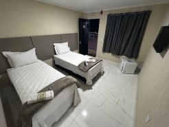 HOTEL ARIS