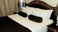 Owu Crown Hotel - Guest Room - สระว่ายน้ำส่วนตัว