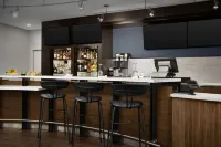 Courtyard Dallas Addison/Quorum Drive - bar