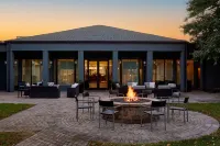 Courtyard Fairfax Fair Oaks トレーダージョーズ周辺のホテル