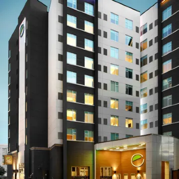 Element Charlotte Uptown Hotels near Bank of America Stadium