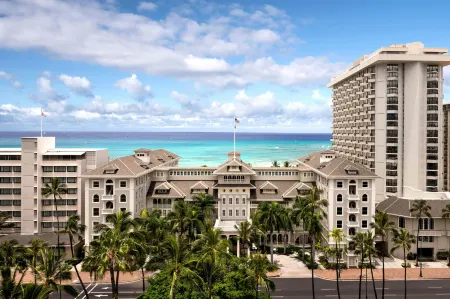 Moana Surfrider, A Westin Resort & Spa, Waikiki Beach