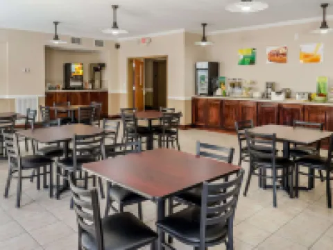 Quality Inn Gulf Shores Airport Hotels in Gulf Shores