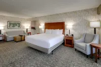 Drury Inn & Suites Charlotte University Place Hotel a Charlotte