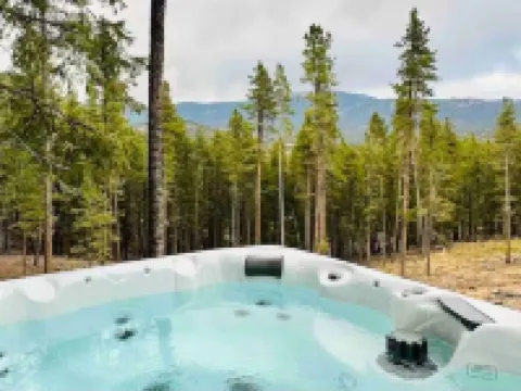 PET-FRIENDLY LUXE Mtn Retreat, Hot tub, Firepit w/EPIC views, Red Rock, Rafting Hotels in Bailey