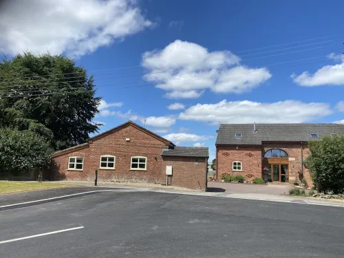Private Rural Barn Annex, Pet Friendly With Free Wi-Fi and Parking On Premises