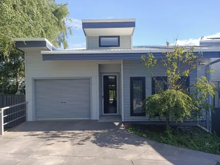 Delightful Family Home near Sovereign Hill with lots of space!